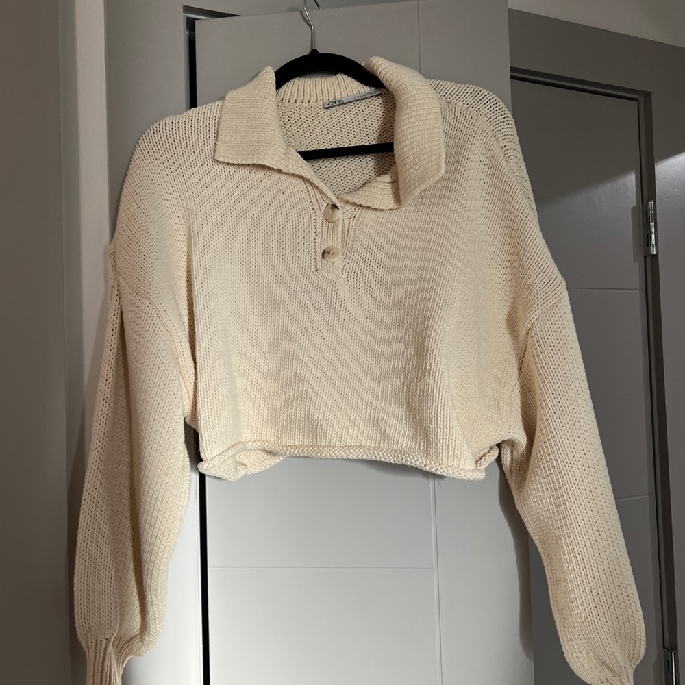 Zara knitted crème crop sweater